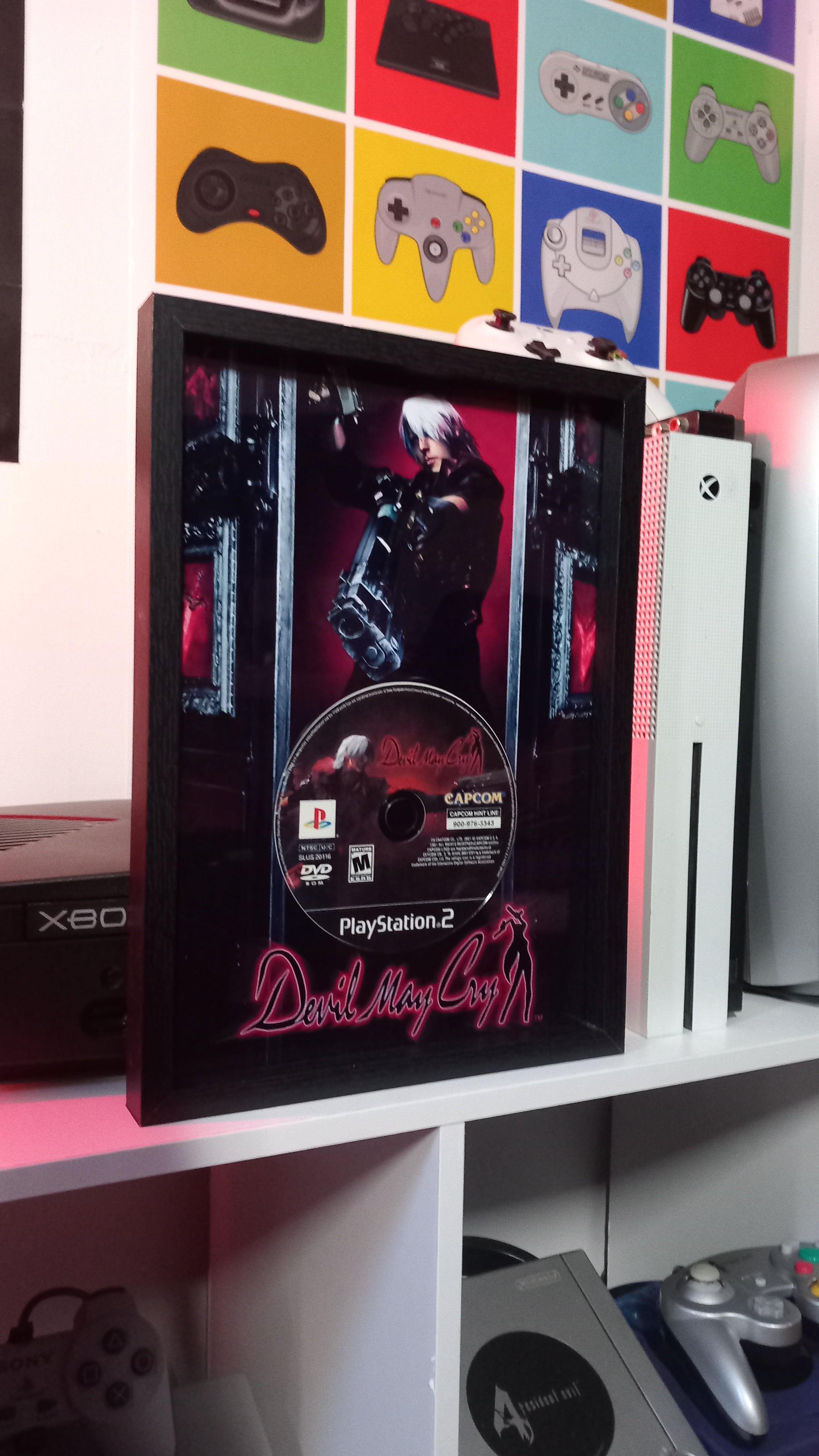Cadre décoratif Devil May Cry PS2 – Dante Ebony Ivory Capcom DVD